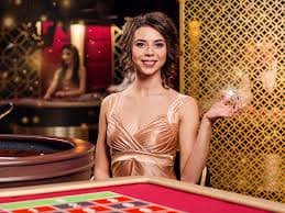 dj588app VIP Crown ဆုလာဘ်နှင့် Cashback အစီအစဉ်